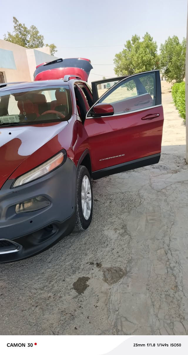 جيب بزون ١٦ماروني رقم كربلاء سنويه لحد ٢٩ بأسمي سياره جاهزه السعر ١١٥ وبيه مجال رقمي*********** العنوان واسط صويره
