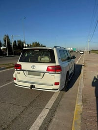 لاندكروز للبيع 2020رقم اربيل 6vماشيه 38حقيقي مكفوله كفاله عامه 0773162...