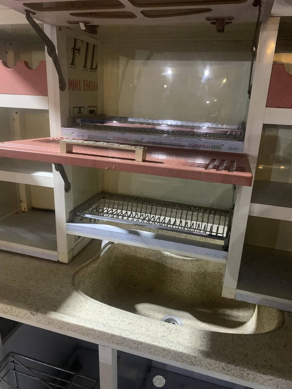 للبيع او استبدال اكثر من 11متر
خمس قطع داخل المنيوم ابواب اج دي اف مع طباخ اسحب الصوره وتعال خاص


**إذا كنت صاحب هذا الإعلان وتريد حذفه لأي سبب، رجاءا أرسل رسالة إلى الدعم الفني**