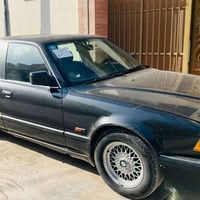 BMW 730 المحرك البيها 3500 موديل 1993 السنوية بإسمي  تبريد قطعتين شغال...