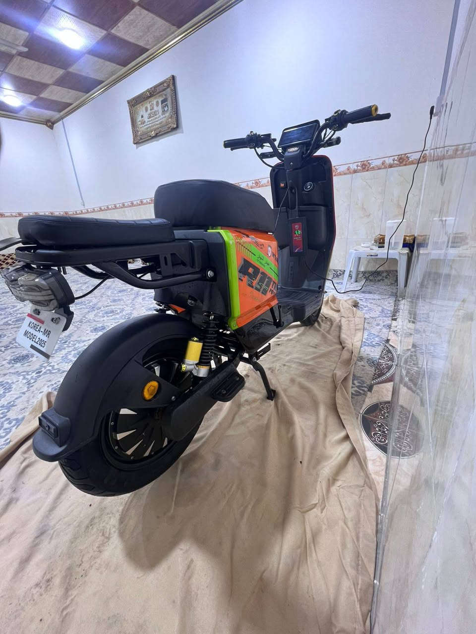 سلام عليكم للبيع R11 جديده نضافه 100/100 / خمسة بطاريات كبار اي بطاريه ما مبدله برغي وحد بل دراجه ما مبدل دراجه وكاله استعمال 4 اشهر الله شاهد الياخذ الدراجه مو خسران ويترحم لي ملف 2000 دراجه كامله السعر 650 وبيها مجال مكاني بصره الزبير (***********)
