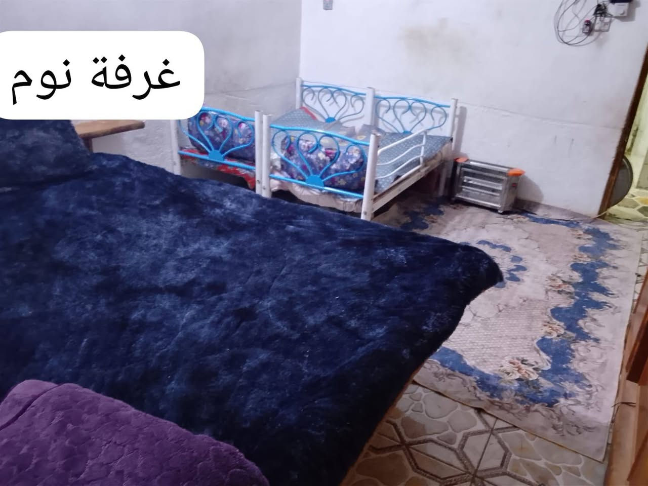 بيت حواسم مساحة ٧٥ متر ركن نهاية شارع النواب قرب ساحة الدكسن الاتصال ع الرقم ***********
