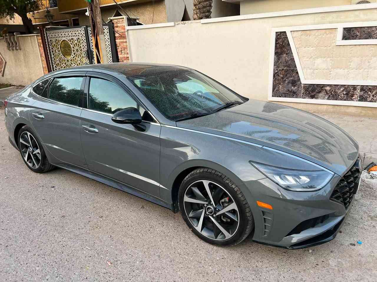 سيارة سوناتا موديل ٢٣ فول ١/١
⛔️ مرقم بغداد بسمي ⛔️

مميزات وتفاصيل السيارة :

السقف بانوراما 

مكينة 1600 تيربو 

مكينة وبجم بلاد ⛔

تبريد عالي جدا 🔵

قيادة ذاتية✅

كشنات كهربائية تدفئة🟠

رادارات كل الاتجاهات🔴

حساسات كل الاتجاهات& حساسات فتح أبواب 🟢

حساسات إطارات& سماعات عدد 12 HD.

ماسحات أوتو🫟

لايت أوتو🟤

توقف أوتو عند الاقتراب من جسم غريب.

المسافة المقطوعة ٧٥ كيلو

الضرر طفيف جدا: بابتين بدون دواخل ولا ايرباك

السعر 🟢 180 🟢 وبيه مجال حك الجيه
***********
