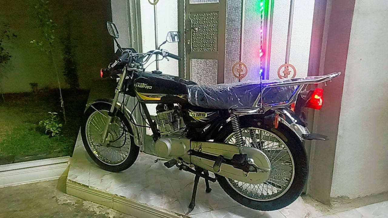 السلام عليكم نامي برو موديل 21 محرك شرط لاصرف لابخار كهربائيات كلها شغال لايت اشاير  باتري جديد ماطور نضيف مابي أي عيب سعر 350 مكاني كركوك ***********
