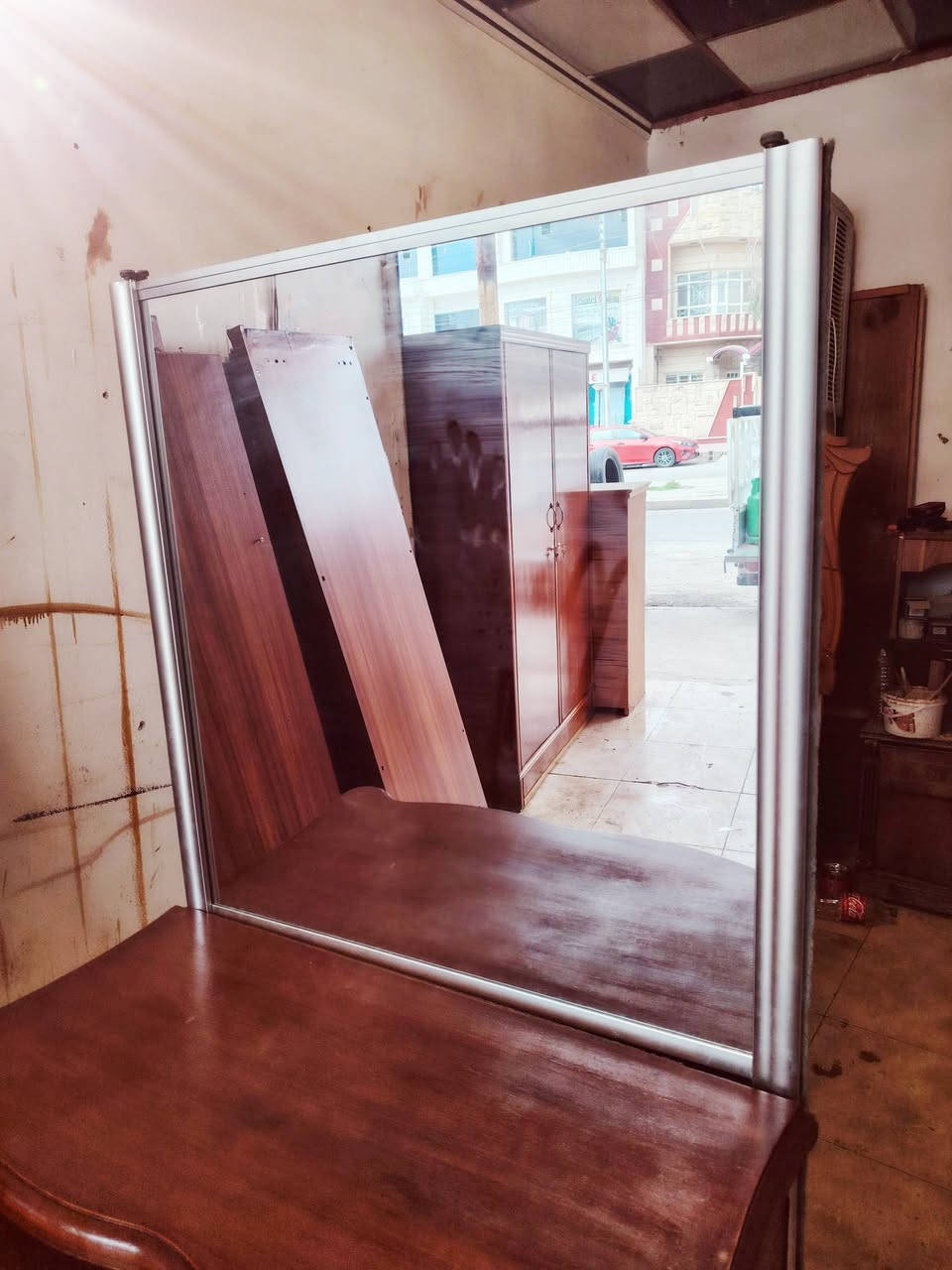 @للبيع ✅
عرض خاص بس 65 الف🆕
توفر لدينا من جديد ميز تواليت جكامج شغل درجه اولى توصي🌏🌺
للاستفسار وتساب *********** مباشر ***********
ومستعدون لشراء الغرف النوم المستعمله و الكناتير
