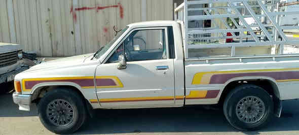 تيوتا موديل ٨٨
تيوتا موديل ٨٨
محرك ستندر كامل 
تو واي كامله باسمي تريد تحويل تريد وكاله مكفوله
رقم هاتف ***********
