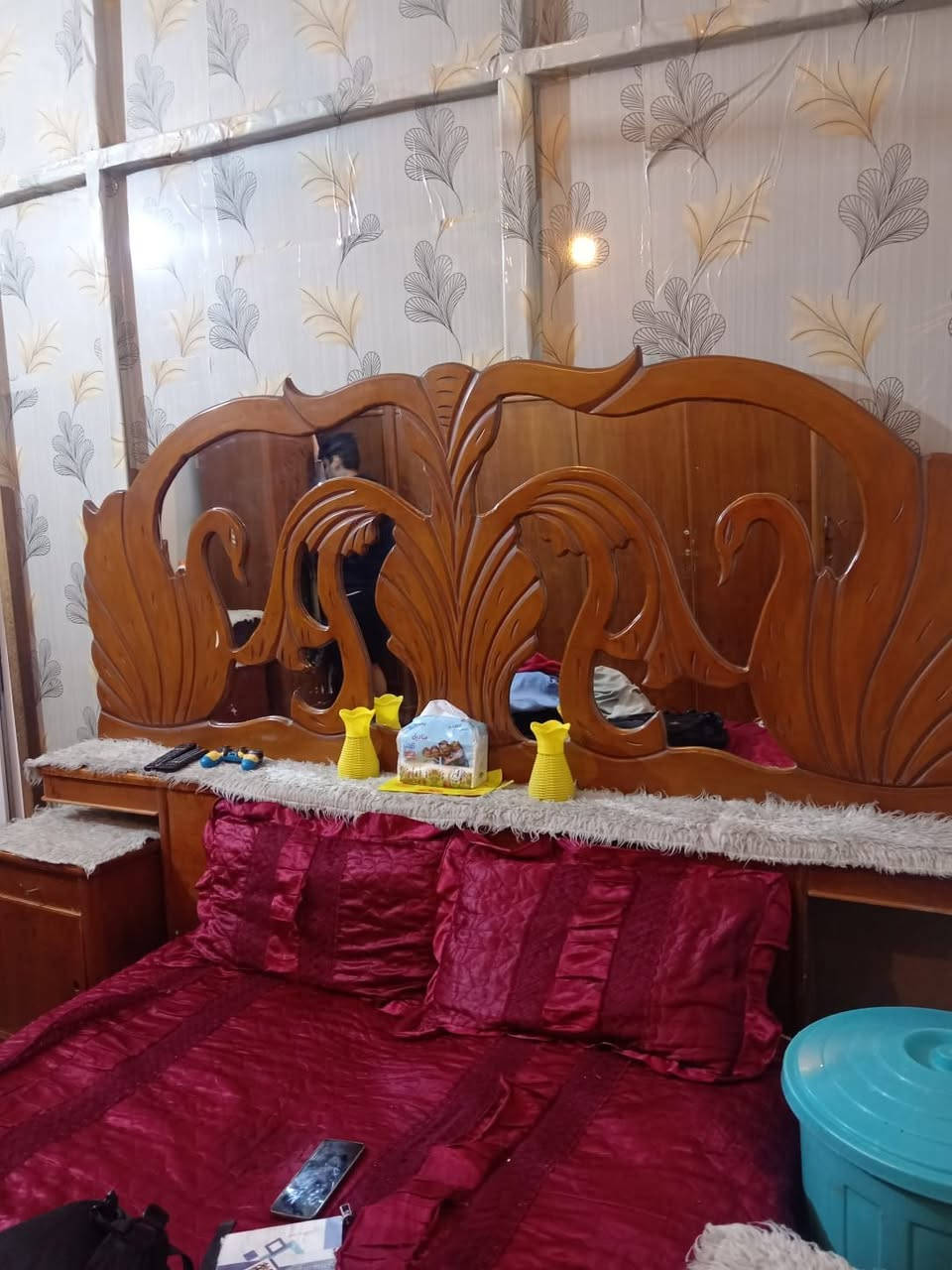 غرفه اخشاب ميتة للبيع ***********
