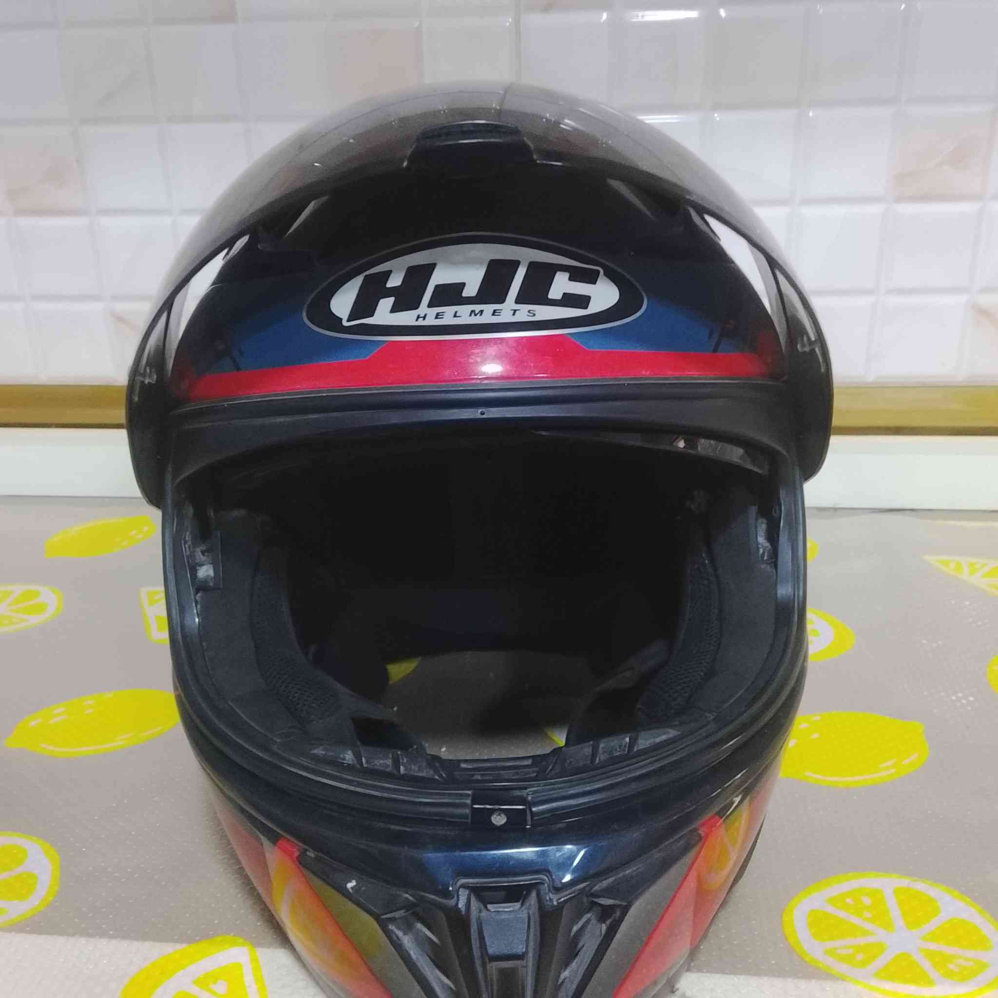 سلام عليكم شباب خوذة هيجز اصليه للبيع
الإستفسار***********
