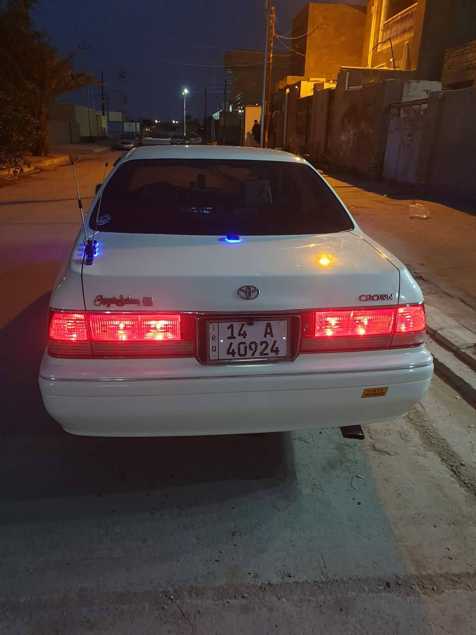 السلام عليكم،،،
سياره راس الثور للبيع
مديل: ١٩٩٨ 
رقم: بصره  نلكيزي مكفوله 
محرك: ٣٠٠٠ فيفتي
السعر : ١١٨ وبيه مجال للشراي 
مكان السياره: الناصريه 
رقم الهاتف:***********
