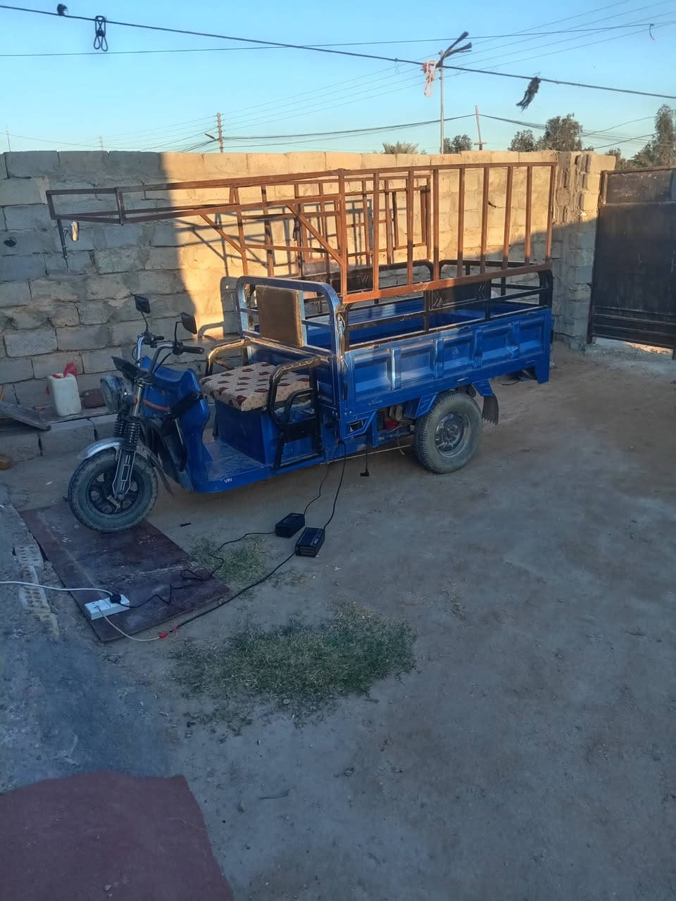 السلام عليكم ستوته شحن للبيع حجم كبير عدد البطاريات ١٠ مكان الفلوجة ***********
