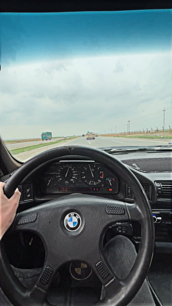 بيئيم 525 اوتوماتيك فول فول مواسةفات بةس سلايت نيه تةقة رةقة قور دار بةرد بةشةرت هةموو گياني لةسةر بيلاده كوشنةكاني نةدراوه لوكه تةبريد لةسةر سويچ كامله سةيارةكه ماشااللةي ليبي سةنةوي تازةيه هةتا2030 هةزةي تازةيه  ليدراويش تةنها چاملغ پيشةوةي سةكن هةيةتي ناوي گرتوه بةبي شانسي وو قائيدةي دةبل  سعرةكةشي53 وو مجال *********** واتس اب
