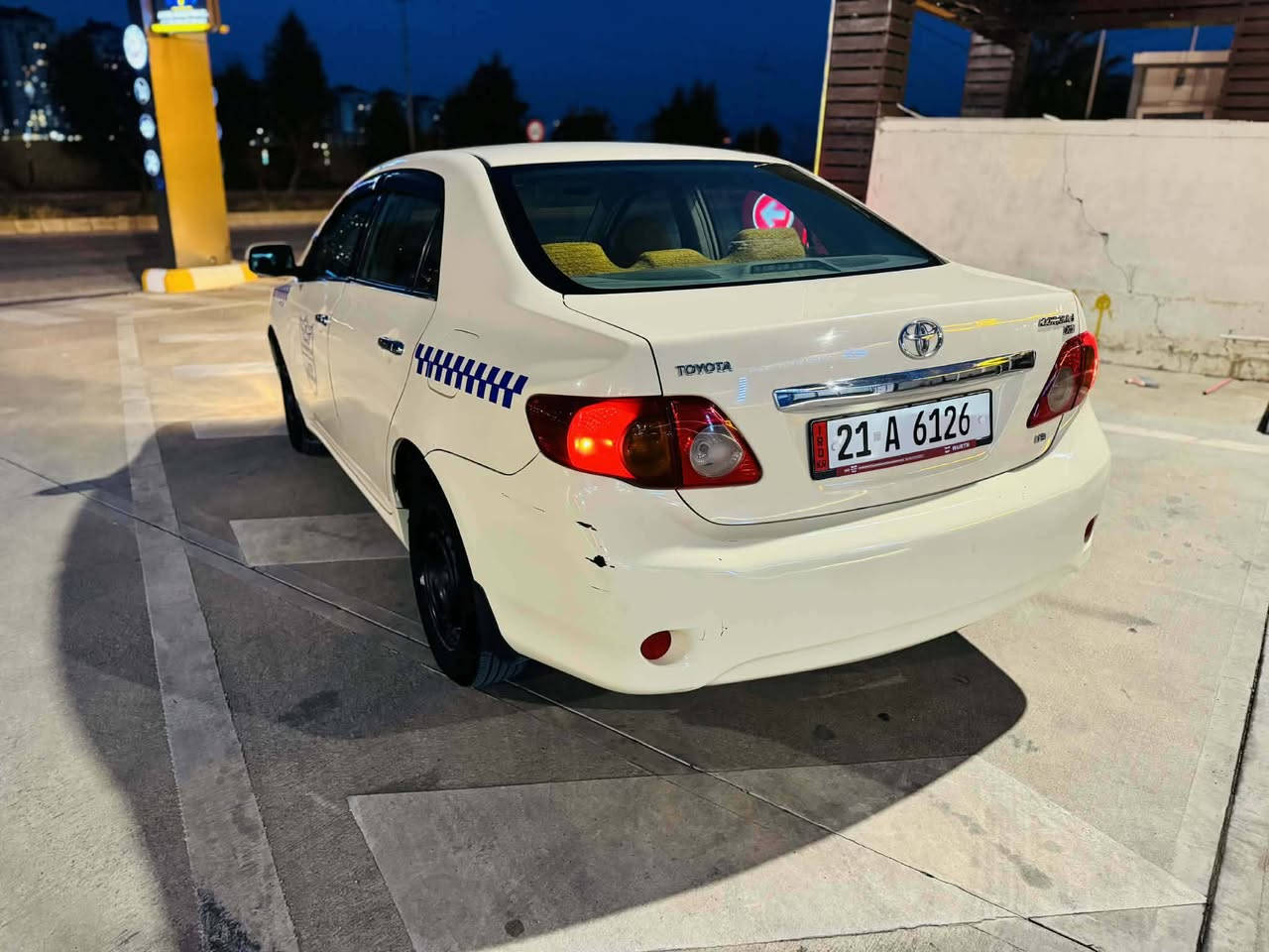 کڕۆلا 2009 گێڕ عادی بێ بۆیاخ  دووجێ ساردی هەیە پێش و دوای کەپسە 124گەڵا سەنەوی تازە بەسەر چووە ***********
