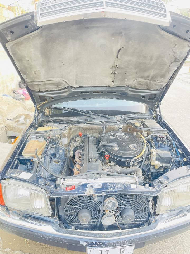 سلام عليكم شلونكم شباب مرسدس رئاسي للبيع او مراوس حسب لقناعه لو نيلي مكينه كير بلاد خير من الله لا تنقيص ولا تبخير رقم بغداد نكليزي لا ضربه ولا طخه بيه بس بل باب معجون  او بيه معمرات هلالت فقط لباقي كلشي مابيه دامه كامله للمكينه سيارة خير من الله كلشي مذب عليه كسل كاردن جديد خير من الله سعر 65 او بيه مجال بصيط مكان سياره ديالى بعقوبه مامتواجد عل فيس دك او بيك خير او ادلل ***********
