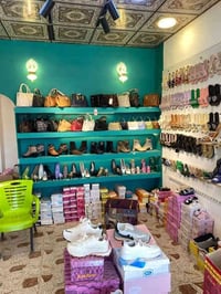 اسلام عليكم  محل  احذيه وجنط  للبيع لعدم التفرغ ⭕️ كامل هوه والبضاعه  ...