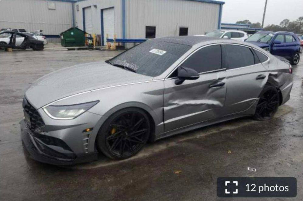 سوناتا 2022 رقم اربيل بأسمي 
سلفر سقف اسود بانوراما  
‏sel plus بجم كبس 
محرك 2500
ويل امريكا حجم 18 
فول مواصفات 
بانوراما 
تشغيل عن بعد
بصمة تشغيل + ابواب 
تحديد مسار 
كير دكمة 
اوتو هولد 
مود درايف
نقط عمياء جانبية 
قيادة ذاتية ومانع تصادم 
شاحن واير ليس 
شاشة كبيرة تدعم الكار بلي واندرويد
داخل ابيض ملكي 
رادارات اماميه خلفيه جانبيه 
عليهه كت كامل من امريكا 
ويل كب جديد رياضي 
تخم تاير جديد 
لدات اماميه خلفيه 
انارة داخلية 7 الوان 
تبريد ثلج خلفي امامي 
فول تحكمات 
سايد بريك دكمه 
حادثهه حلو فقط باب وجاملغ خلفي 
راجعات نفسهن ايرباكات سليمه
حمام جديد كامل 
بولش ونانو جديد 
مكان السيارة بغداد 
السعر / 175  
متواجد ايضاً واتس اب وماسنجر


**إذا كنت صاحب هذا الإعلان وتريد حذفه لأي سبب، رجاءا أرسل رسالة إلى الدعم الفني**