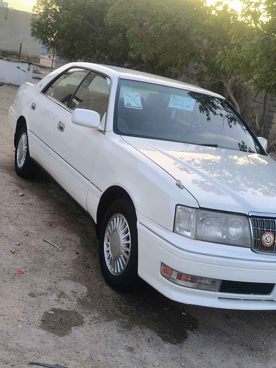 سلام عليكم كراون للبيع ١٩٩٧مكفول من الضربه والكص والنقل والعيب الشرعي رقم بغداد سنويه ٢٨محرك ٣٠٠٠فيفيتي تبريد ثلج  تخم تاير جديد حداد جديده السعر ١٠٨مكاني ذي قار الغراف ***********

