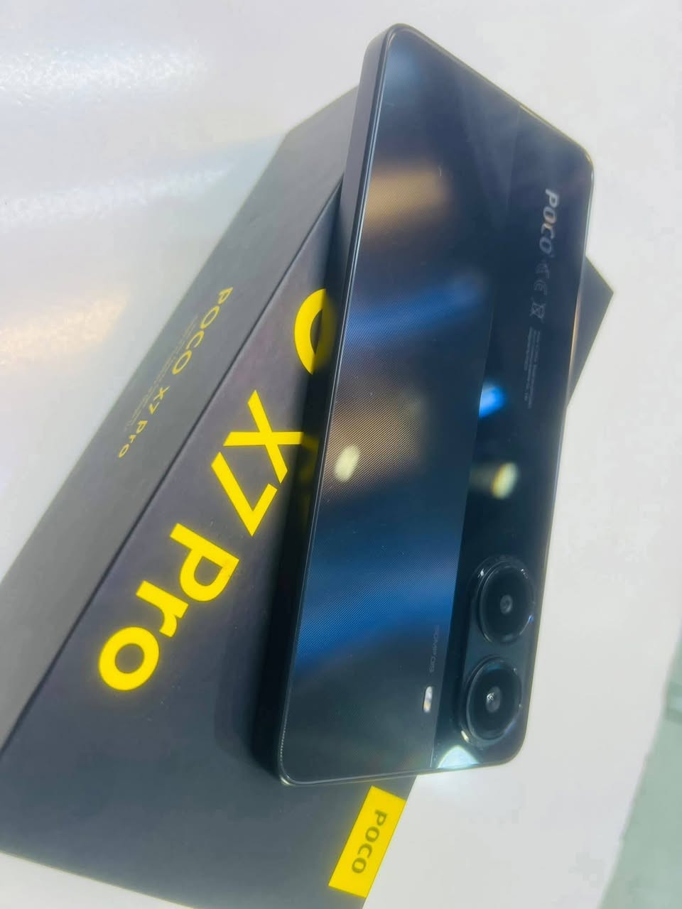السلام عليكم 
بوكو X7برو 
ذاكره 512
فرمات 120
بطاريه 5000ملي امبير 
شاحن ١٢٠ w
الجهاز جديد مستخدم اقل الشهر 20 يوم قريبا معى ضمان
رقم***********
