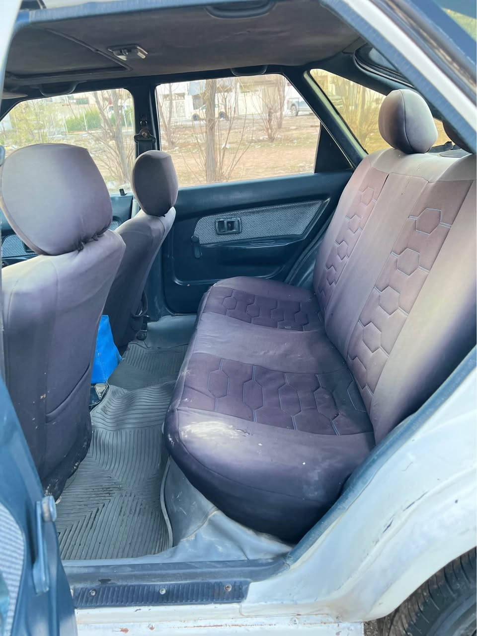 توێتا کرۆلە مۆدێ١٩٨٩ رەقەم دهۆک مەکینە ١٢ناوداخیلەی شینە مەکینەو گێرەکەی مەزبوتی لەسەرەچارتایەی خاوێنی لەبنە لایت زینۆن هەموو شتەکی ئیشدەکا مالی دۆستە  ساحێب سەنەوی مەزبوتەو دیارە  بەسئەمن ئەوهادەی فرۆشم بەئەوەلایت بەشەرت کێشەی مەدەنیو حوکمی  ***********بەشەرت23وەرەقو مەجالەکی کەمی تێدایە Singapore
