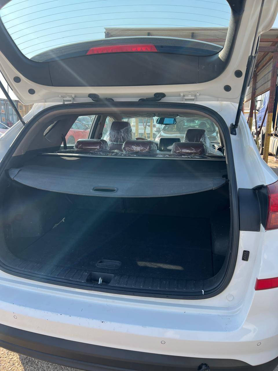 موديل 19 خليجي شركة الكاصد 5 عدسات زنون كشن كهرباء اشارت ترحيب محرك 2000 دوش داخل صاج كشنات جلد رقم بغداد للتواصل ***********
