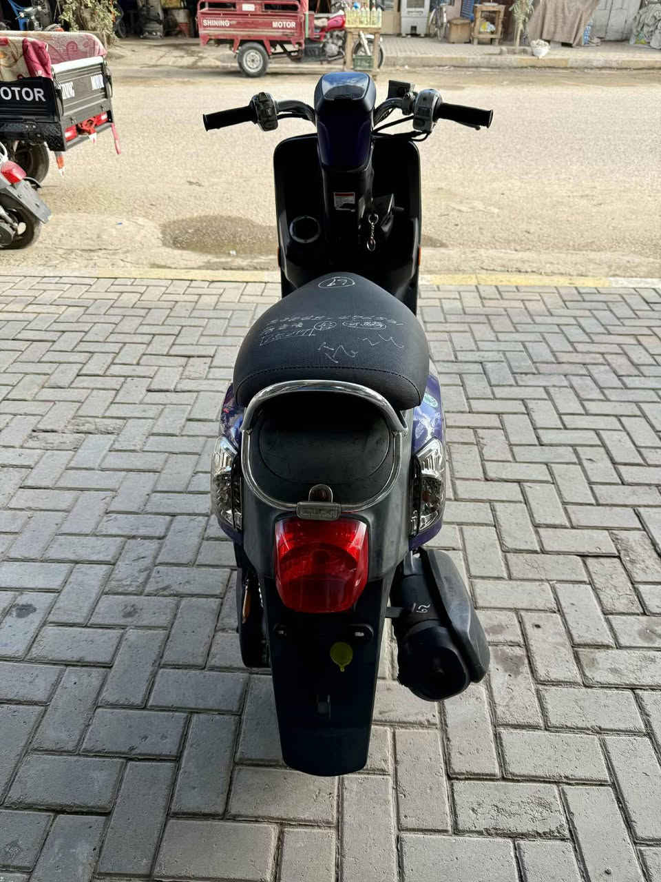 سلام عليكم للبيع بوليس مصطره نوزل2013 كفاله عامه ختم واحد ويه محرك مكاني بابل المسيب ***********
