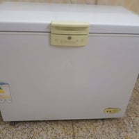 مجمدة ١٣ قدم • نظيفة • منقصه غاز