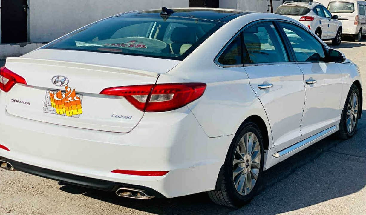 يالله 
للبيع هونداي سوناتا ( VIP ) 2015 ١/١  Limited 
حجم محرك 2400 GDi
رقمها بغداد  مشروع وطني تحويل مباشر 
المواصفات :-
داخل جلد 
نضام ترحيب عند الاقتراب 
بصمه + بصمه ابواب + صندوق  
اوتو هولد
بانوراما 3 طگات
ويل كب 18 سبورت VIP
ستيرن سبورت حرف D
تدفئه ستيرن المقود
دبل أكزوز
تخم تاير جديد + صدر جديد
شاشه كبيره لمس تدعم ايفون + گالكسي
جي بي اس 
مري جانبيه قلابه عند الرجوع
كامره دواره خلفيه 
رادارات جانبيه وخلفية واماميه   
لد دعاميه امامي 
شاشة كبيرة لمس ام الرام
نظام انفكيشن 
اشاره مري جانبيه
بردات بوب خلفية بلاديه
سماعات انفنتي 
دمام بلادي امامي وخلفي وبالبيبان 
كير اوتو + عادي 
فول تحكم ستيرن جهتين 
مثبت سرعة cruise control 
 كشنات كهرباء امامي الاثنين 
تدفئه تبريد كشنات اماميه
تدفئه بالكشنات خلفيه
كشنات جلد امامي وخلفي
تبريد قطعتين 
يدات نيكل
دوسات نيكل SONATA بلادي
لايت عالي زنون بلادي
لد امامي نهاري 
لد بكلايت خلفي بلادي
لدات اناره داخليه
صندوق ذكي عند الاقتراب ينفتح 
ثلاث انظمه قياده  Eco + Normal + sport 
دركه خياط بلاديه 
حساس اطارات 
شاشه اظهار وتنبيه الاعطال 
بلوتوث + 3 مخارج USB 
نطام مانع انزلاق Abs+ اضائه الاناره الداخليه درجات 
يدات الباب لدات اضائه + ترحيب  
السعر 135 $
الرقم  ***********
***********
