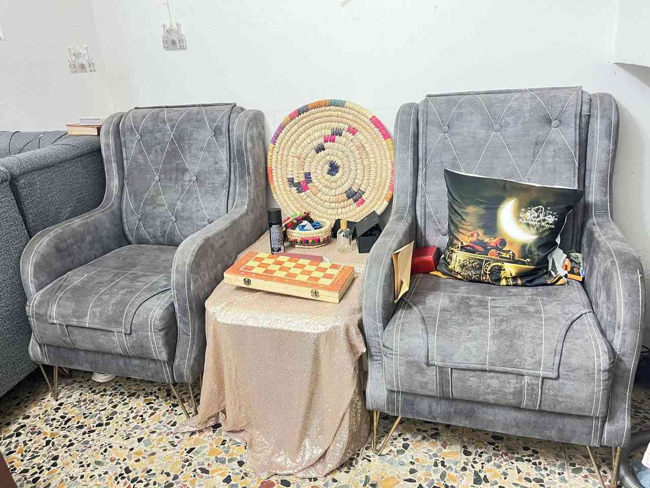 سلام عليكم تخم ٨مقاعد/ديوان١٠مقاعد/كاونتر مع طباخ بلازمه /غسأله شي على شي ٦٥٠الف ***********مكان بغداد بلديات
