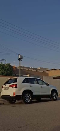 ٢٠١٣ • كاميرا خلفيه • حساسات