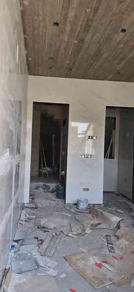 السلام عليكم:الهيكل للبيع المحموديه حي العداله المساحه 150مترواجهه7.5×20 خمس غرف نوم واستقبال وصالات فوك وجوه طابقين ونص للاستفسار الاتصال *********** بي واتساب
