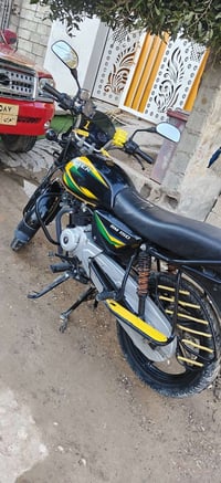 دراجة بوكسر للبيع مرقمه باسمي م 23 نضيفه كلش متواجد فيس او واتس  07783...