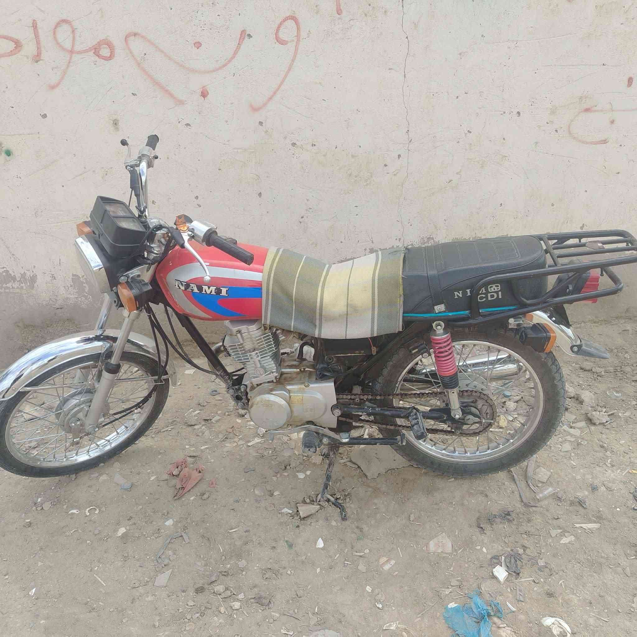 سلام عليكم مديل 25 اوراق اسكندر مكفوله مكان حله _ هاشميه ***********
