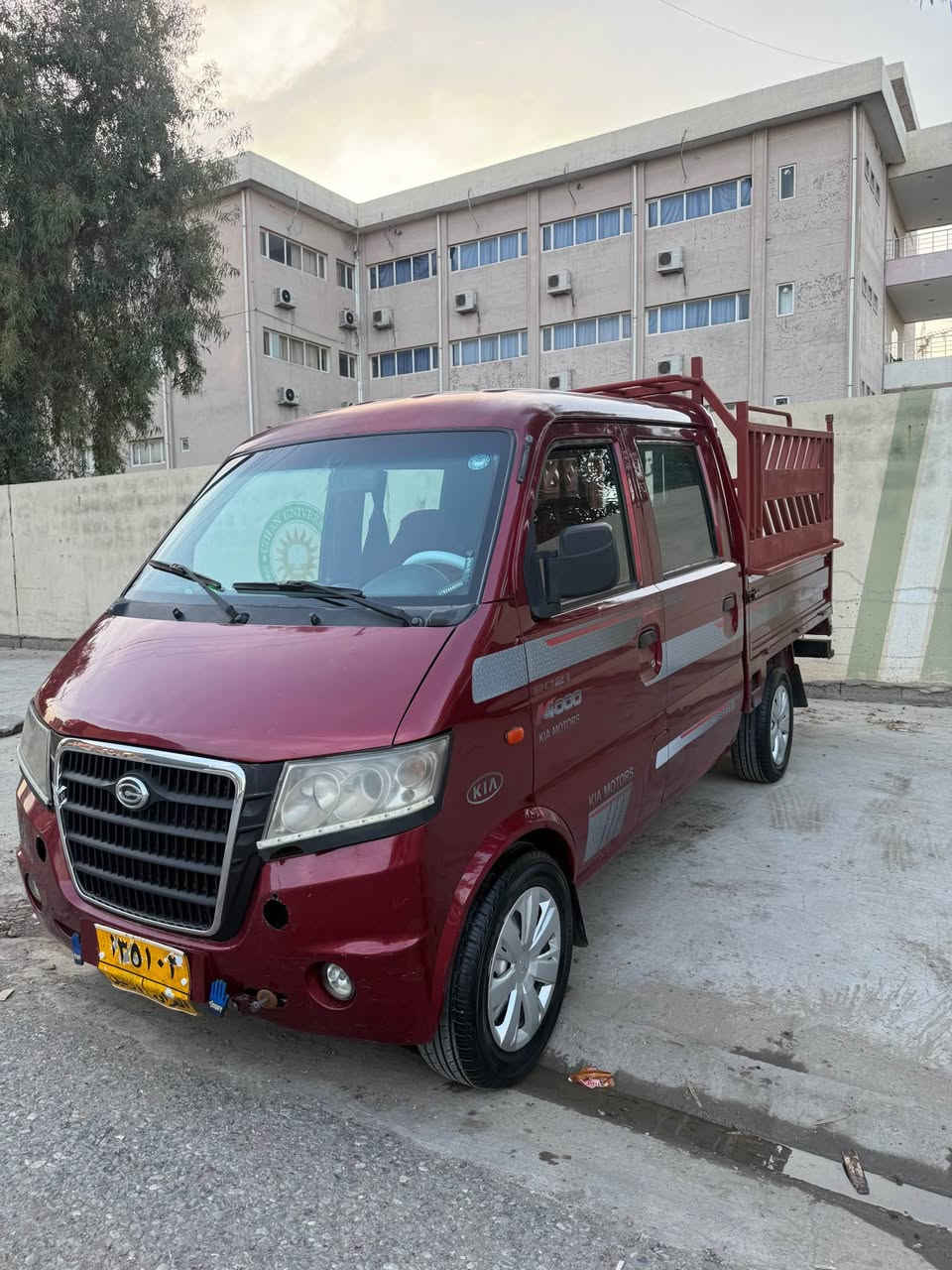 گۆناو دەبڵ مۆدێل ٢٠١٢ بێ لێدران و بێ سبوغ سەیارەیەکی بێ کێشە و توند و تۆڵە رەقەم هە ولێر سەنەوی لە ٢٠١٧ بە سەر چوە گێر مەکینە تەبرید ساردوگەرم و ئەکسل و براوە و وەرگەران و بە ناوکردن بە شەرت هەزەی نوێیە تایەکانیشی مانگێکە بەستراوە ناونیشان هەولێر ١٧٠٠٠ هەزار رۆیشتوە
***********
*********** أربيل, العراق
