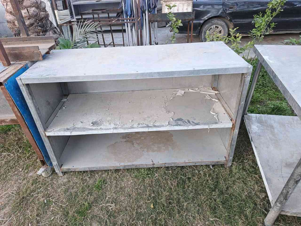 سلام عليكم غراض مطعم للبيع كامل جامخانه منقلة كباب منقلة كباب واجنحة وعرايس ودجاج سياحية ميوزة سل ستيل ٤وميوزة مغلون ٢ حمالة كباب شياش كباب وشياش تكة مكينة ثرم لحم كهربائية واجنحة للاستفسار الاتصال ***********
