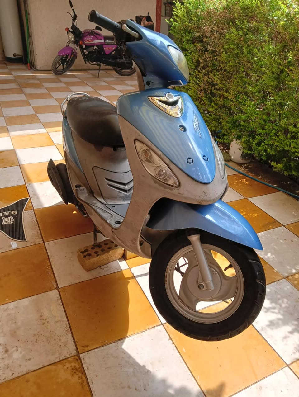 السلام عليكم شباب ماكس منغولي كفاله عامه بس كفر  تجاري نقصه بس جمولغ امامي نكسر مكينه ما مفتوحة مصار اله هواي من نازلة رمبه  ختم واحد ويه المكينه 
حله طهمازيه ***********
