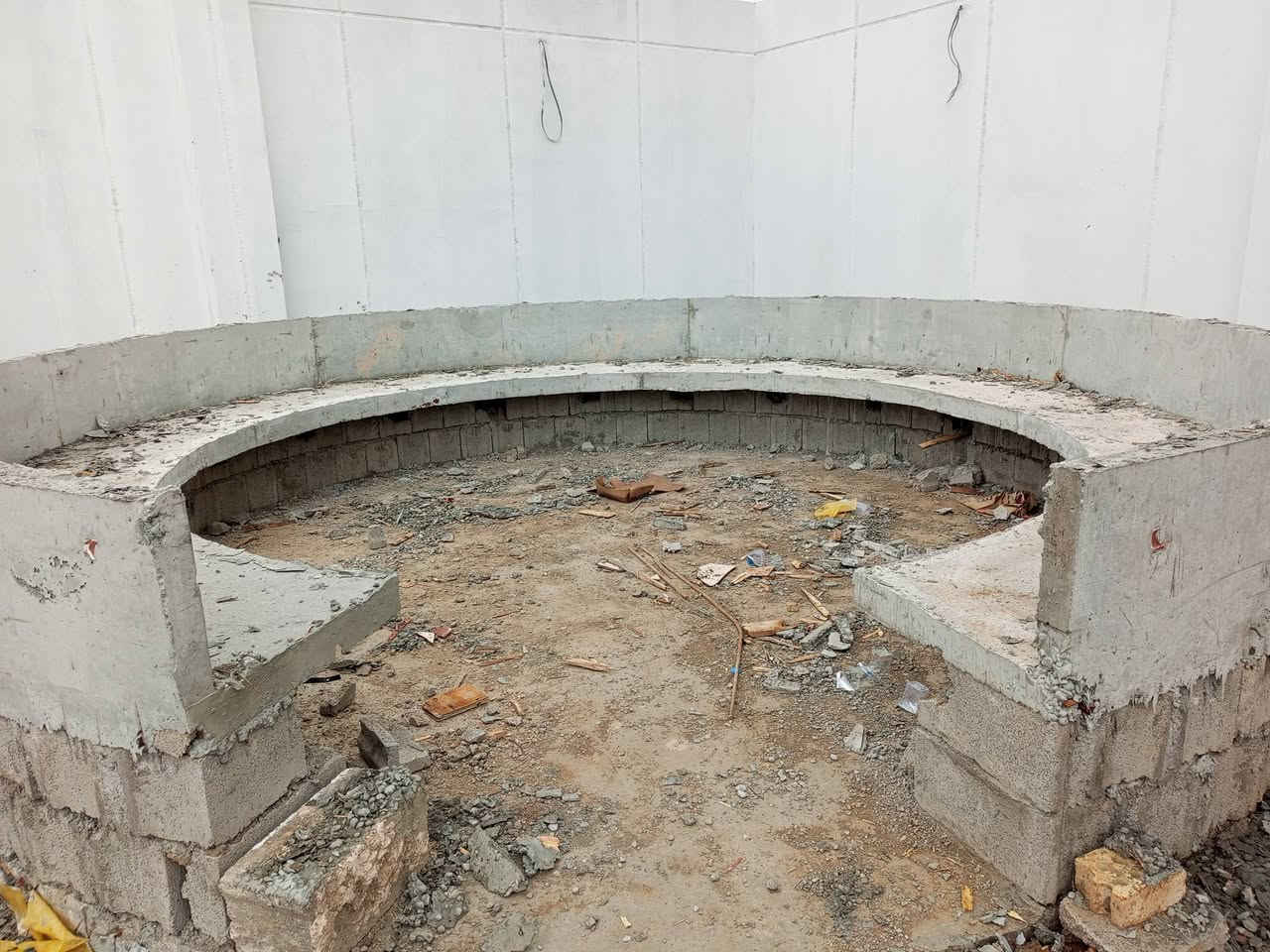 بسم الله ماشاء خلفه بناء درجه اوله بسعر مناسب متفرق اي مكان اشتغل انطي كلام مضبوط ***********
