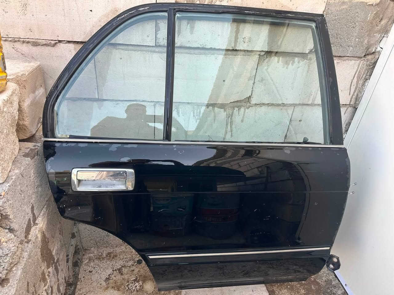 غراض سياره ارنب للبيع اليريد باب ابيع  سعر الباب  على 50 الف وبي مجال مكاني بصره السراجي 

***********
