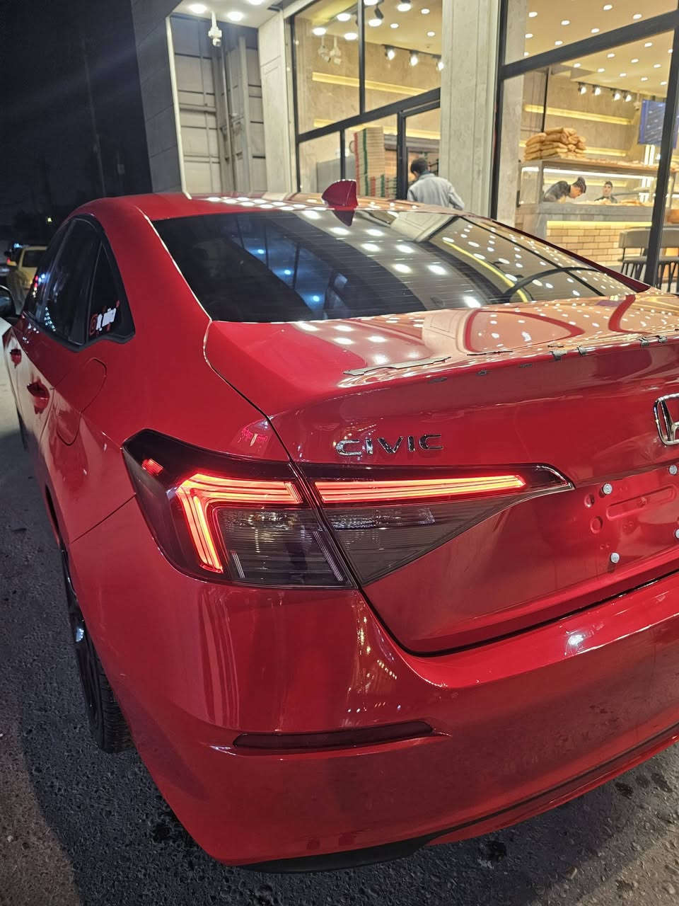 هوندا سيفك 2025 سبورت محرك 2000 سبورت تنفس طبيعي ماشيه 3000 الف تبديل بنيد ودعاميه فقط بدون دواخل شاصي ولغد سليم  وبارد قليل بالباب الخلفي والجاملغ حره بدون رقم تترقم حسب رغبة المشتري السعر 143 وبيها مجال بسيط للاستفسار 
***********
