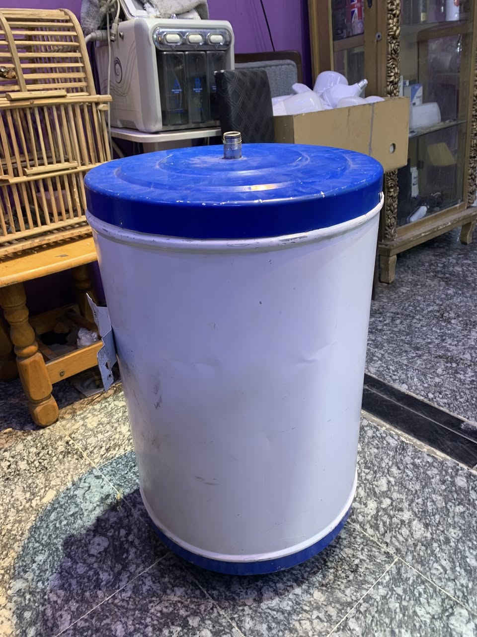 السلام عليكم سخان للبيع ب(35)الف جديد بي عيب الهيتر داخلي مكسور بي مكان الحرية شارع المختار ***********
