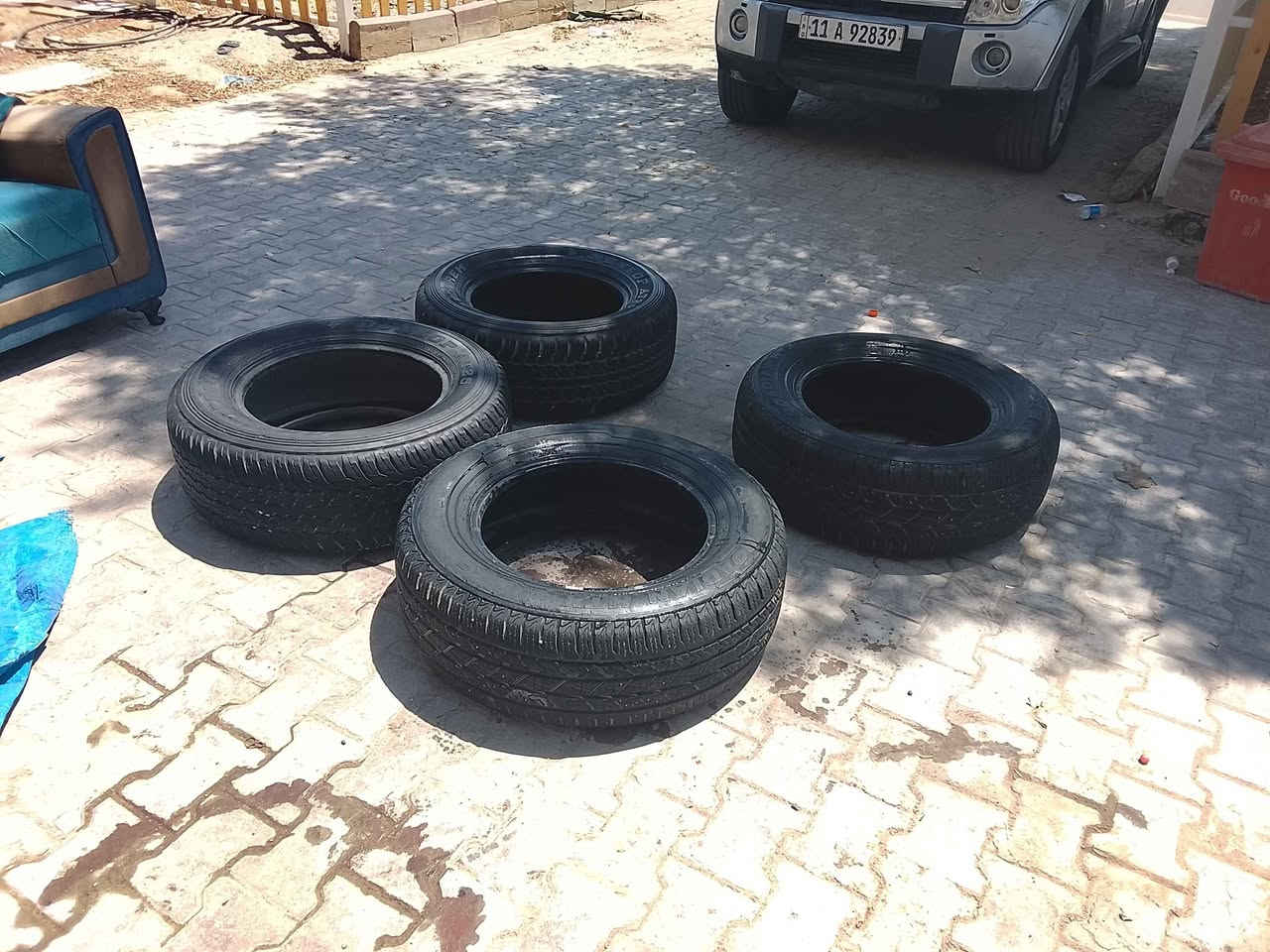 تخم تاير باجيرو او برادو حجم 18  2 دلوب و 2 نكسن نضيفات جدا  السعر 150 العنوان بغداد حي اور ام الكبر و الغزلان الفارس, صلاح الدين


**إذا كنت صاحب هذا الإعلان وتريد حذفه لأي سبب، رجاءا أرسل رسالة إلى الدعم الفني**