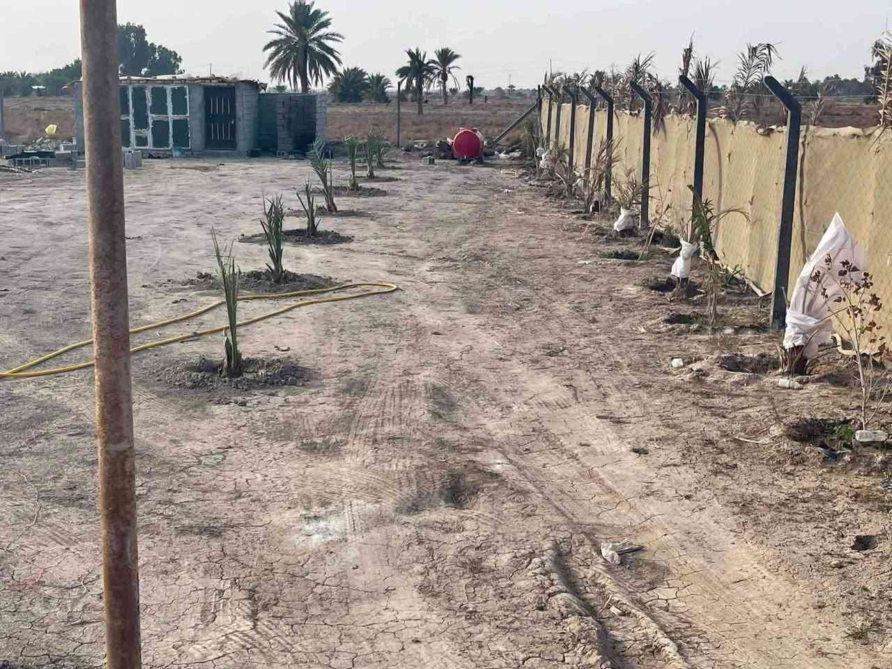 السلام عليكم

دوانم طابو زراعي سند ٢٥ الموقع الشافعية قرب  بيت سيد رائد مي قسي  تتوفر كافه الخدمات ماء كهرباء تبليط وبمساحات مختلفه والاسعار تنافسيه جدااا للتواصل الاتصال *********** او مراسله واتس اب وكما موضح في الصور.
