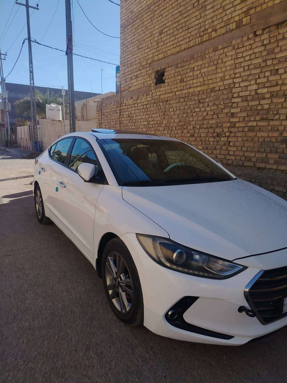 السلام عليكم من رخصة الادمن
النترا خليجي 18   ماشية 123 كيلو
. 
كفالة ماعدا بارد بالباب الخلفي والدوسة صبغ والسونار موجود شرط.
رقم بغداد بأسمي مشروع وطني  

محرك 2000 وكير  بحالة الوكالة
سعرها 152
رقمي
***********
