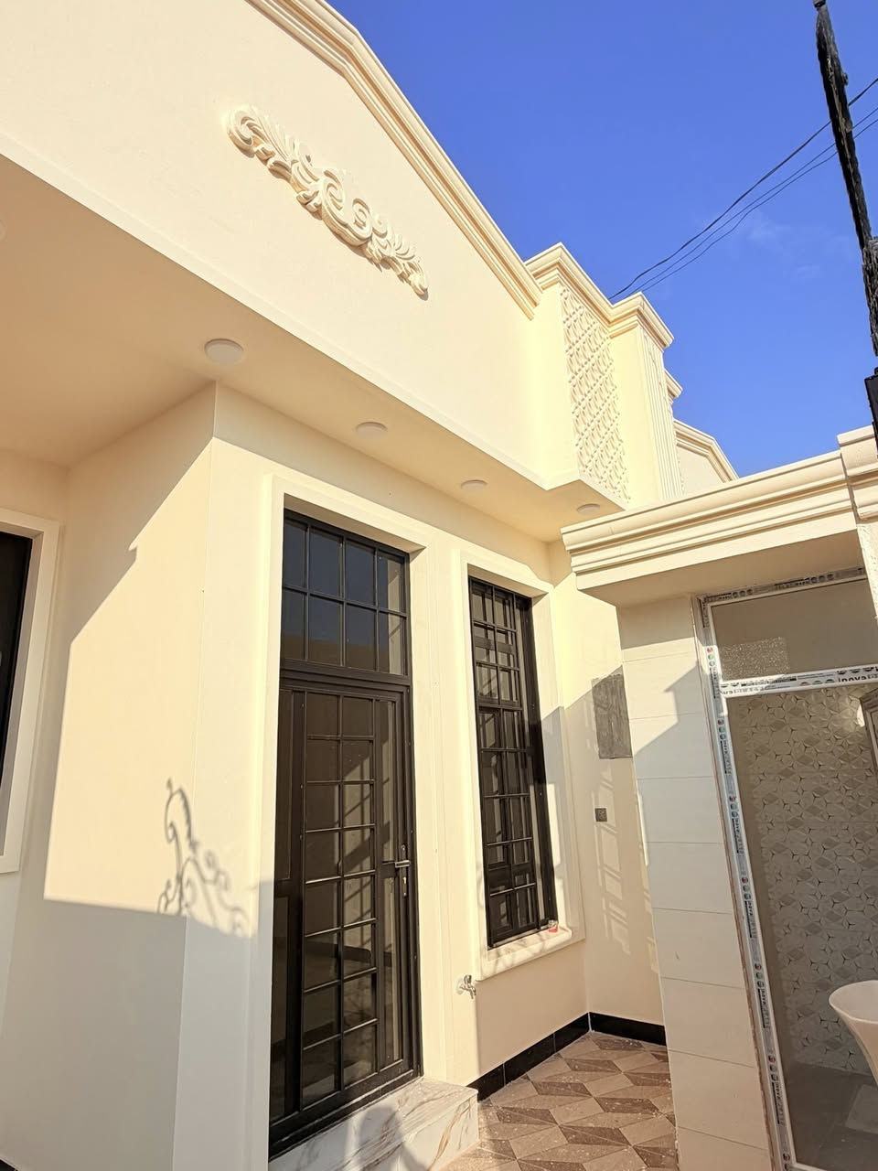 🏠🏠🏠🏠🏠🏠🏠🏠🏠🏠🏠 
بسم الله الرحمن الرحيم 
العنوان الانبارفلوجه 
للبيع دار حديث في حي المأمون خلف مجمع البرديني بناء 2026 مشتمل طابق واحد فول ملكي بناء درجه أولى بناء طابوق فول سيراميك وأرضيه بورسلين 14ملم نضام سبالت تقطير نضام مجاري خطين درجه أولى نظام ماء 4خطوط ابو الانج نضام بوستر صاعد نازل تانكي كبير سعة 2000 لتر سخان اصلي يتحمل ضغط بوستر موسس نضام كامرات كرسته حديد ثقيل جنل أبواب صحيات بي في سي ابواب داخليه تركي قاصه يتكون الدار من كراج وصحيات خارجيه واستقبال ومطبخ وصاله ومناور عدد 2وحمام وتواليت غربي وغرفة نوم واحده وبيتونه 
🌴1️⃣التسلسل📠/159
🌴2️⃣مساحه🏚️/125m
🌴3️⃣الواجهه🏫/6.25m
🌴4️⃣النزال⛺/20m
🌴5️⃣الشارع🛣️/10mنافذ ع شارع 40 
🌴6️⃣المرقم/19719
🌴7️⃣اقرب نقطه داله /منطقة ال 19 خلف مجمع البرديني 
🌴8️⃣خدمات🏞️/ ماء وكهرباء 
🌴9️⃣السعر/82مليون وبيه مجال 
🌴🔟 
📜نوع الملك / طابو ملك صرف 

 🌴🌴🌴ادارة مكتب دار الايمان للعقار 🌴🌴🌴

⚫للاستفسار📞📞 
☎وسام العيساوي 
***********(الواتساب)📞
***********📞  

     🌴لا نتعامل على المصرف العقاري🌴
_______________________________________
1️⃣●اسعار 💵العقارات المعلنة في مكتبنا تُحدد من قبل البائع 💸صاحب العقار وليس المكتب والسعر قابل للتفاوض بين البائع والمشتري📜 

2️⃣●⌛نتميز بعدم رفع سعر العقار من قبلنا ونجمع البائع🌴والمشتري وجهاً لوجه لغرض الاتفاق📝  على السعر النهائي 👍 

3️⃣●🌴قضاء الفلوجه/حي الشهداء شارع ستين 60 قرب نادي الصمود Fallujah, Iraq اذا عندك عقار تريد تعرضه للبيع او تريد تشتري عقار 

4️⃣🌴فقط ارسال المعلومات  على الواتساب او الاتصال على هواتف المكتب .. 

☎️نستقبل هواتفكم على الارقام التاليه 

☎️ابو عبدالله العيساوي 
*********** (الواتساب) 
***********
☎️***********
@أبرز المعجبين
