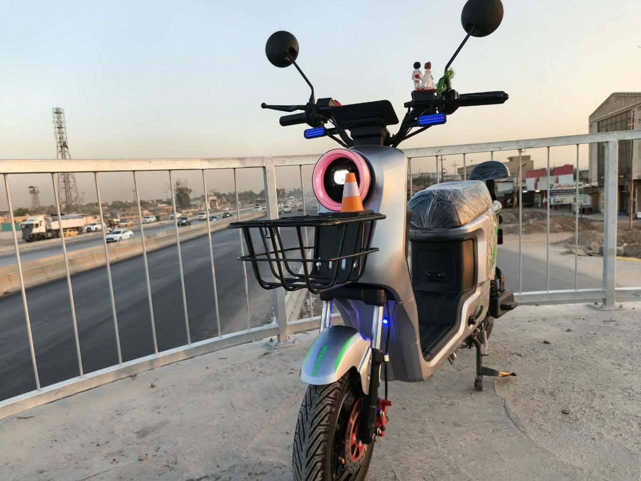 سلام عليكم
دراجه شحن نوع R9 موديل 2025
دراجه خير من الله بطاريات جددد مستعمله قليل دراجه اشاير يشتغلن زنون عالي ناصي دراجه تشتغل بصمه سويج كارت اربع سرع امبي ثري شغال لون سلفر 
دراجه خير من الله بريكات شحط دراجه مناقصهة شي دراجه جديده سعرهة 450وبيها مجال للطيبين مكان بغداد الشعب راسلني على هاذا الرقم *********** اوتصل مع تحياتي لكم
