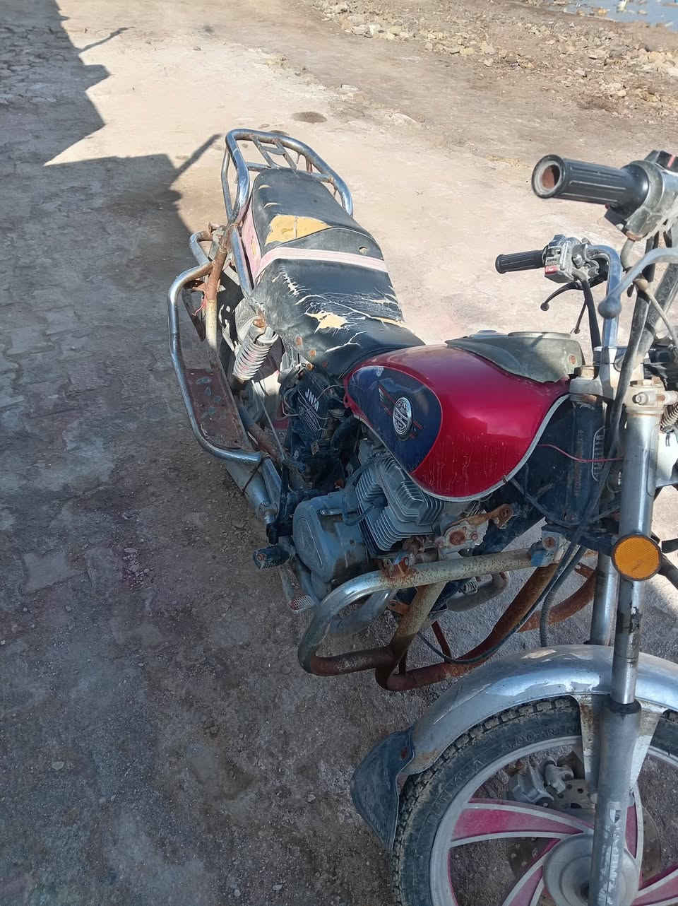 سلام عليكم دراجة جوندة للبيع أوراق موديل ٢٠١٩السعر
٤٠٠ وبيهة مجال الاستفسار عن ***********
