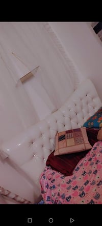 غرفة • للبيع • طوبزاوا