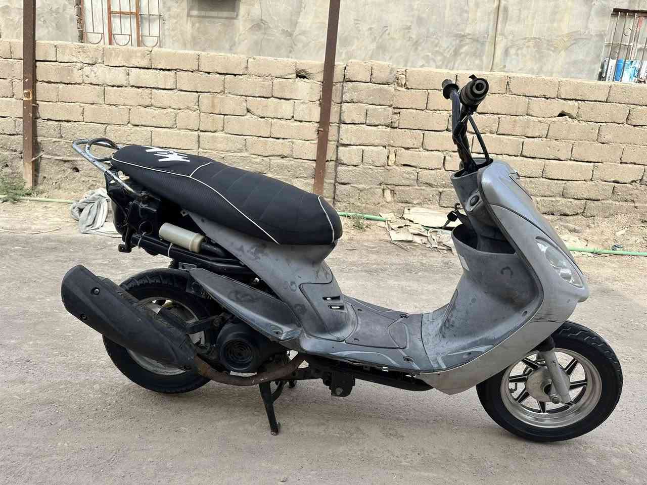 سلام عليكم دراجه قجمه للبيع مفتوحه مره وحده السعر 375
عنواني قضاء المدينه منطقت الشروق 
رقم التلفون ***********
