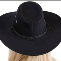 قبعة جلد • مقاس كبير