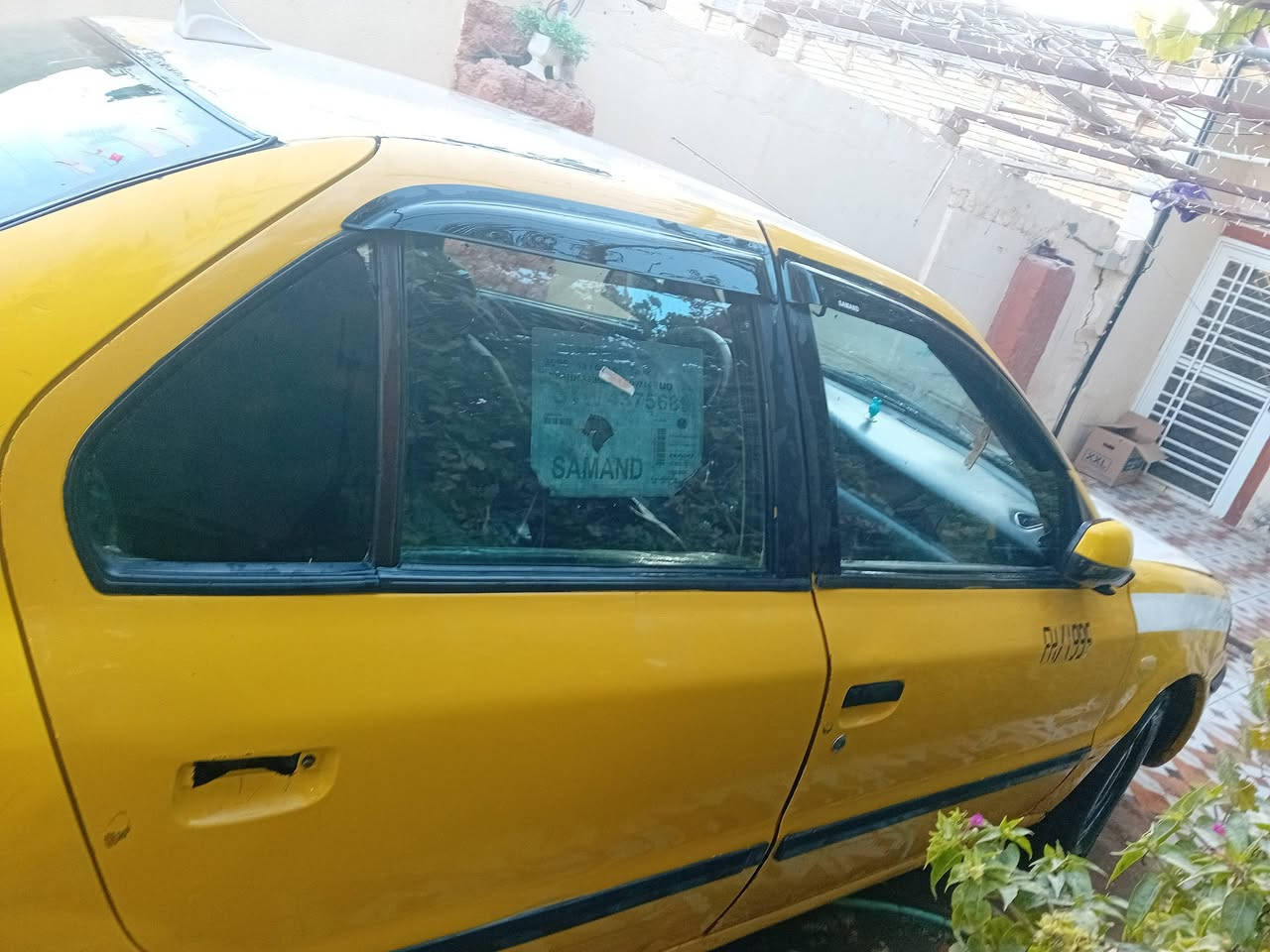 يا الله سياره للبيع  بلاش بلاش سمند 2009 رقم بغداد الماني اجره كير محرك خير من الله حداديه تعبانه ينرادلهه ترتيبات الكشر كما موضح بالصور السنويه ساقطه 218مصفره غرامات مروريه تحويل مباشر السعرررر 16ورقه يعني اقل من سعر الرقم. العنوان المسيب ***********
