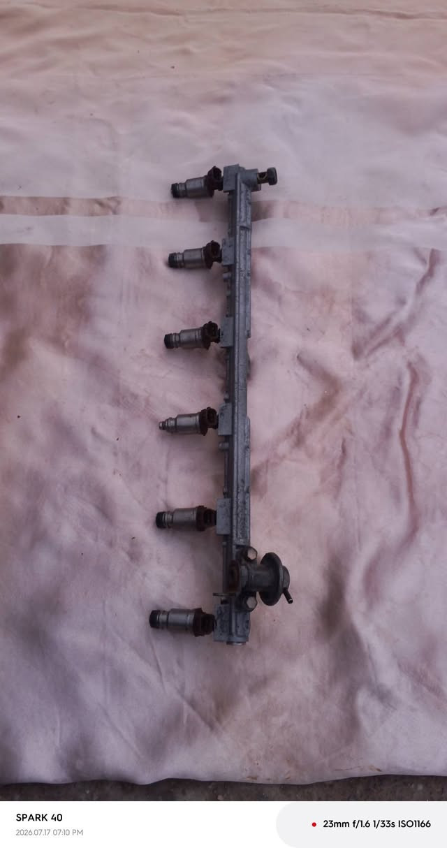 سلام عليكم عندي غراض بطه البيع 
مسطرة بطه 3000+عقل بطه 3000
ثلاجه بطه 2500+عقل بطه 2500+دايمو بطه حجم 120+ديلكو بطه 2500+ بداله بطه بسمار +مكاني واسط قضاء الحي ***********
