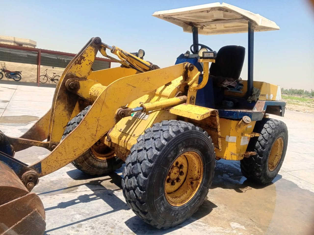 شفل كوماتسو 50شغال البيع المكان بابل جبله ***********
